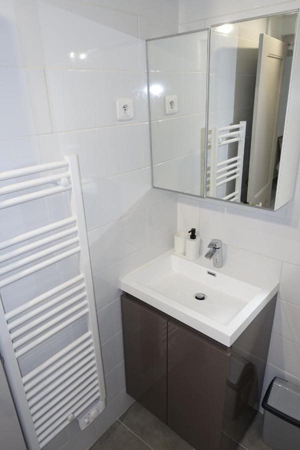 Maison Carree/Coeur Historique De Nimes - Superbe Appt 55M² Eksteriør bilde